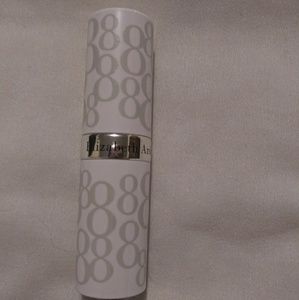 New Elizabeth Arden Lipstick Sun Protector 😍💄